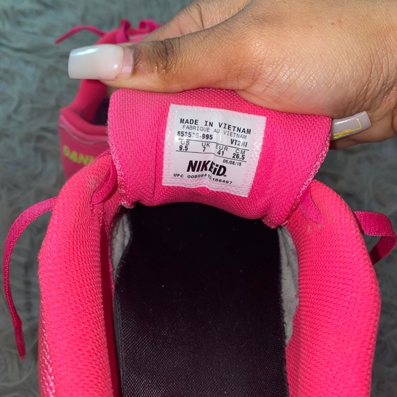 NIKE ID CUSTOM HOT PINK AIRMAX - Picture 4 of 4